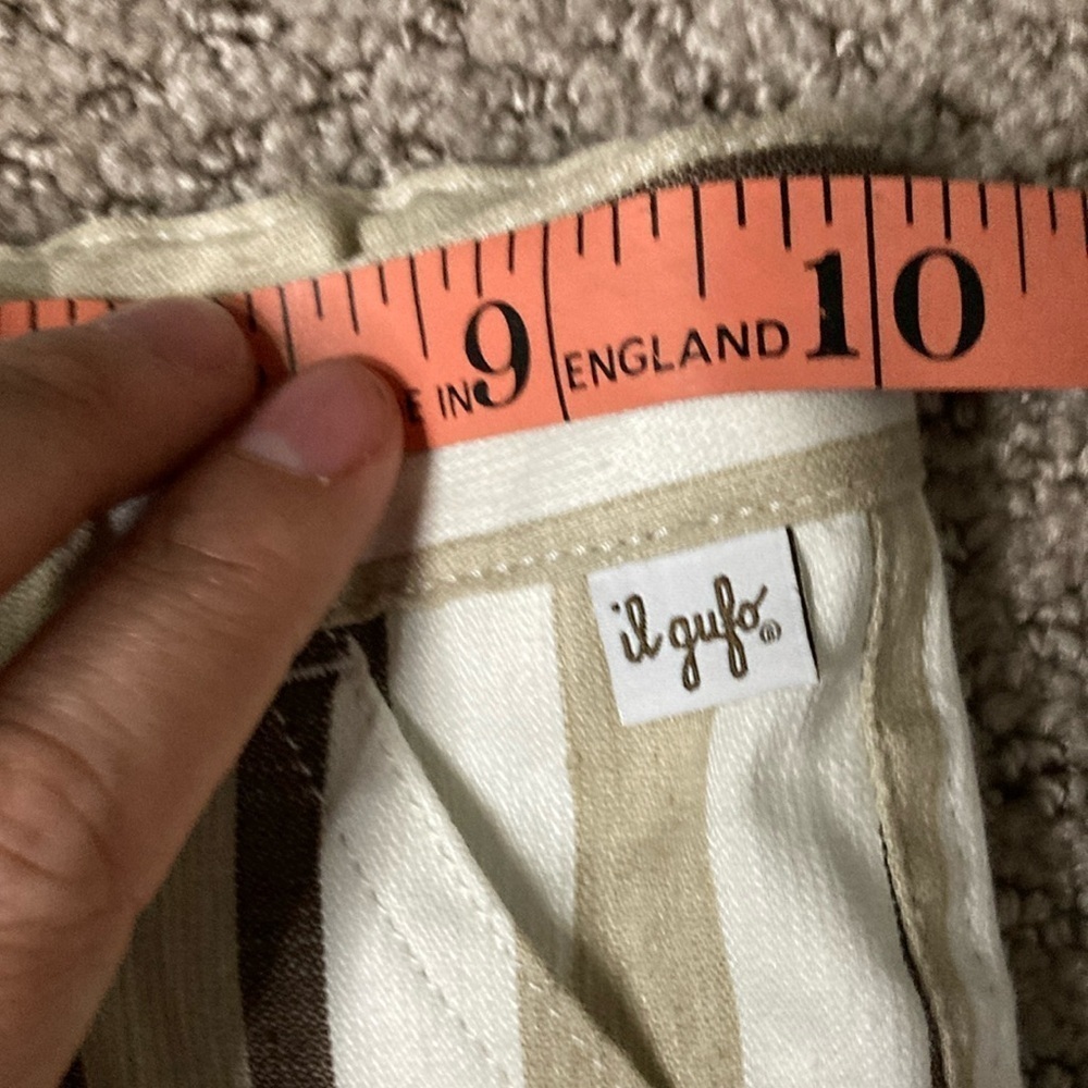 Il Gufo Brown and Cream Flat Front Shorts - Picture 5 of 9